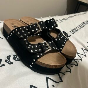 Stylish Black Studded Women's Sandals NEW